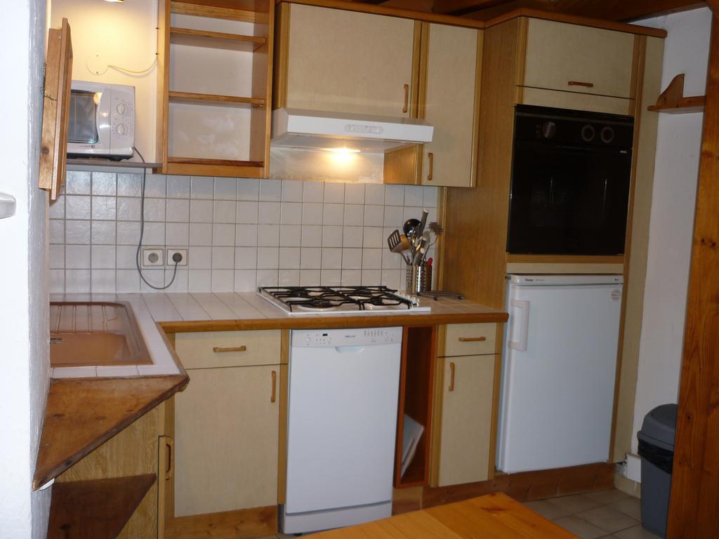 Apartment 13 Lou Veno *